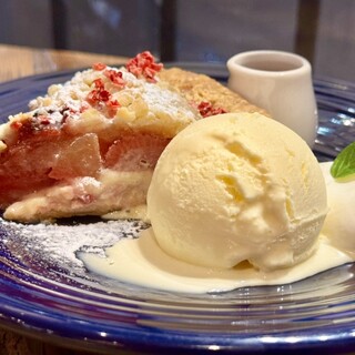 GRANNY SMITH APPLE PIE & COFFEE_0