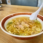 仙台中華そば 銘店嘉一 - 透き通ったスープ