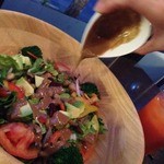 ハース - アボカドと１６種類のグリーンサラダ（Sサイズ）