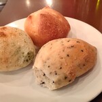 Bisutoro Mo-Be Gyaruson - 自家製青海苔パン　胡麻パン　プレーンパン