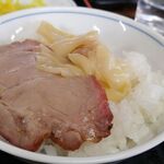 手打中華 英 - ごはんにオン②