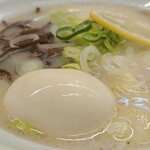 博多豚骨ラーメン 一純屋 - 塩ラーメン味玉トッピング