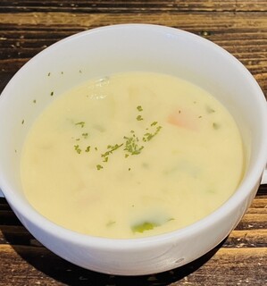 Bisutoro Gaburi - クリームスープ