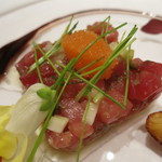 レストラン ラッセ - 26年1月　マグロのタルタル　白マスの卵を添えて　アップ