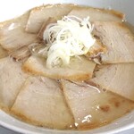 Uende - 会津山塩チャーシュー麺（並；中太ちぢれ麺）