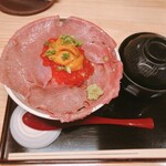 吉祥寺 肉ドレス海鮮丼 - 