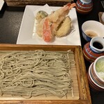 Echigo Soba Yahiko - 天ぷらは海老と季節の野菜