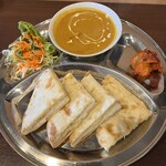 スープカレー&インドネパールカレー ナマステ - ココナッツナンセット　チキンカレー　辛さ6番
