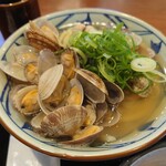 丸亀製麺 - 山盛りあさりうどん 790円