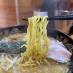 麺房 長谷川 - この、縮れ麺が美味い。