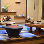 福島屋 - 風情のある小上がり座席です