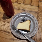 ウラドラ - バスクチーズケーキ