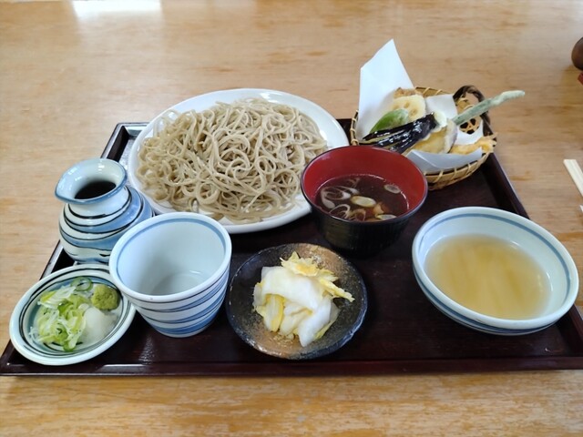 手打そば久左ェ門 - 茂吉記念館前（そば）の写真