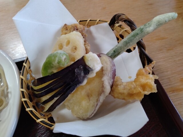 手打そば久左ェ門 - 茂吉記念館前（そば）の写真