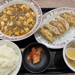 Gyouza No Oushou - 中華セット（麻婆豆腐）+餃子6個