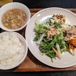 中国菜 天舞 - ランチのサラダ/小菜/ごはん/スープ