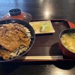 三芳食堂 - 焼肉丼