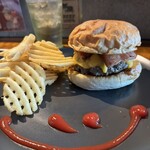 Warren’s Place 2.1 Burgers & Beer - 