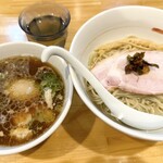 川の先の上 - つけ麺（正油）225g ＋味玉