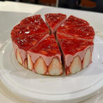 Sobue Ryouriten - 苺とフランボワーズのムースケーキ
