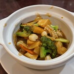 独一処餃子 - 土鍋海鮮豆腐