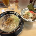 鹿児島ラーメン豚とろ - 