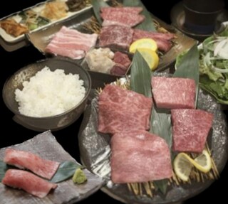 Oumiushi Yakiniku Niku Tatsu - 