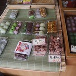 久富餅 - 店内の陳列