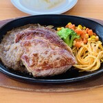 ステーキ宮 - 人気の宮ソースですが、ちょっと味濃かったかなぁー？