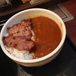 うらいち - ユッケジャンうどんとミニ牛たんカレーセット 990円