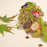レストラン シャルム - ランチコース 3630円 の炙り秋刀魚のサラダ仕立て