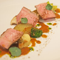 レストラン シャルム - ランチコース 3630円 の熟成豚肩ロースのロティ 青胡椒スパイシーソース