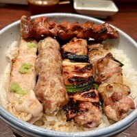 伊勢廣 京橋本店 - ５本丼