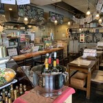 大衆ワイン酒場バルバル - 店内