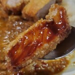 マーシュ亭 - 一切れだけソースでもいただきました