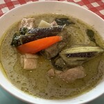 サバイチャイ タイ料理 - ゲーンキアオワーン