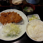Ramenshodaiikkokudou - 熟成ロースカツ定食（８４０円）です。