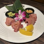 Kuroge Wagyuu Ittougai Honkaku Wagyuu Yakiniku Koshitsu Seikouen Oomiyaten - 