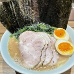 横浜ラーメン 渡来武 - 