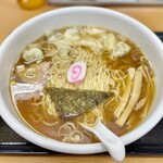 らーめんどんぐり - ワンタン麺(中)