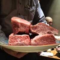 中目黒焼肉 登牛門 - 見せ用の肉！