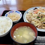 お食事処 一番 - 肉野菜炒め＋定食セット