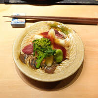 すし人 三篤 - 宮城鮫の心臓、アスパラ、梅肉、赤酢、そら豆、ポン酢和え