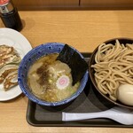 次念序 - 味玉つけ麺と餃子