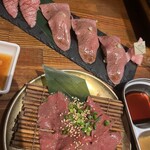 Yakiniku Sakaba Tomo Sankaku - 