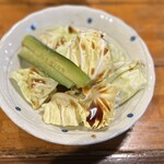 Momo ya - つけ出しの、キャベツと胡瓜。