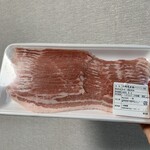 Ishiyaki Suteki Zei - ふるさと納税で届いた豚肉のほんの一部   レタス巻き巻きしてチンして食べました＼(^o^)／