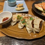 GYOZA SHACK DANRO - 