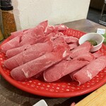 めり乃 - ラムおかわりです。ラムしゃぶは札幌でたまに食べますがこちらのラムは少し厚めのスライスです。ラムも牛タンも食べ放題ですが悪くはないです。