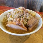 Ramen Jirou - 小ラーメン麺半分